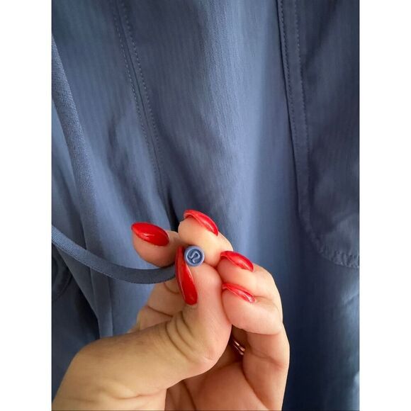 lululemon Beyond the Studio Joggers, Size 6, Water Drop - Picture 5 of 10